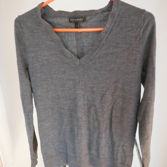 Banana Republic Women's Merino Wool Sweater Small - Picture 1 of 5